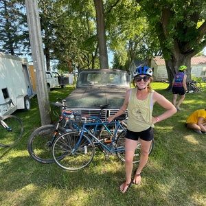 Meet your Posher, Emily